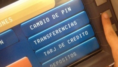 Transferir dinero de un banco a otro, a través del cajero automático